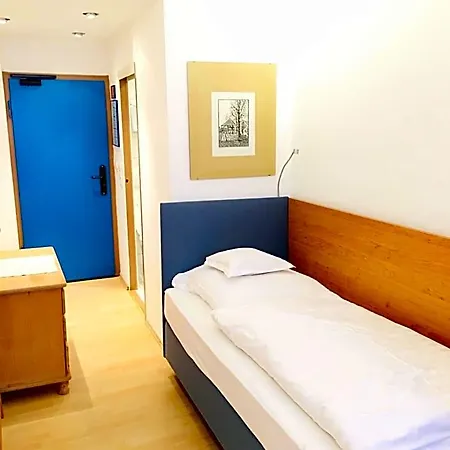 Bairischer Hof 3*